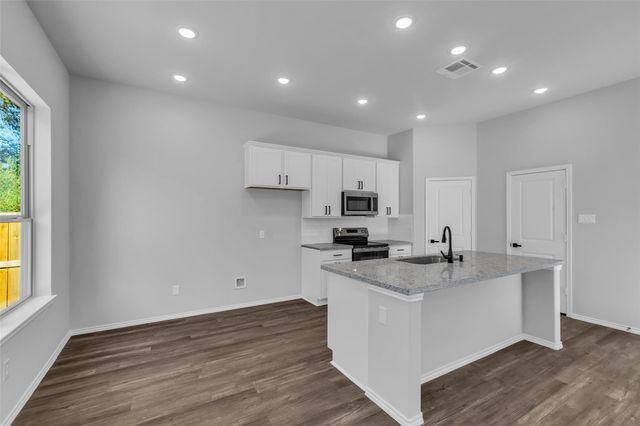 286 County Road 5102 F, Cleveland, TX 77327