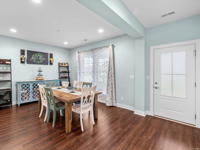 5540 Brompton Drive, Newburgh, IN 47630