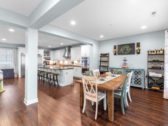 5540 Brompton Drive, Newburgh, IN 47630