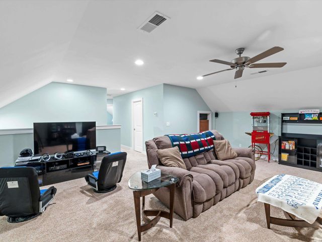 5540 Brompton Drive, Newburgh, IN 47630