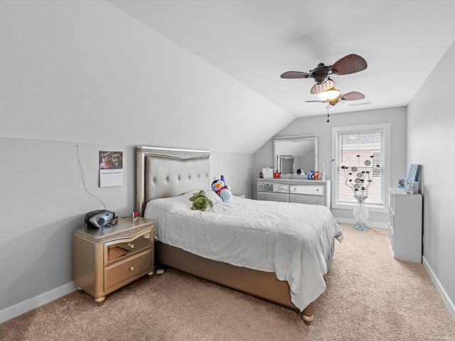 5540 Brompton Drive, Newburgh, IN 47630