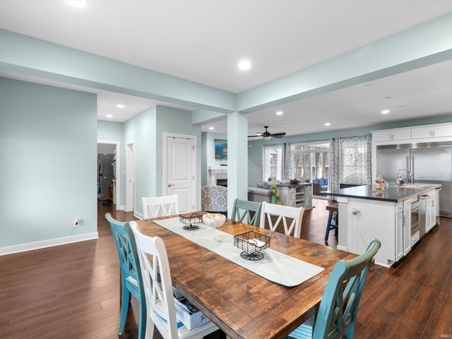 5540 Brompton Drive, Newburgh, IN 47630