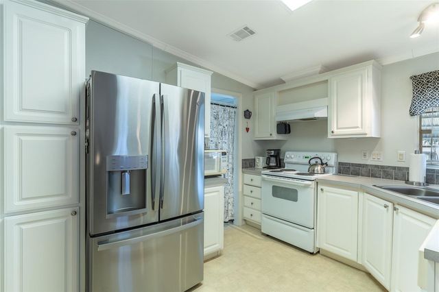 13 SILVERSIDES STREET, Lake Wales, FL 33898