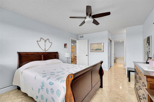 2521 NW 104th Avenue 402, Sunrise, FL 33322