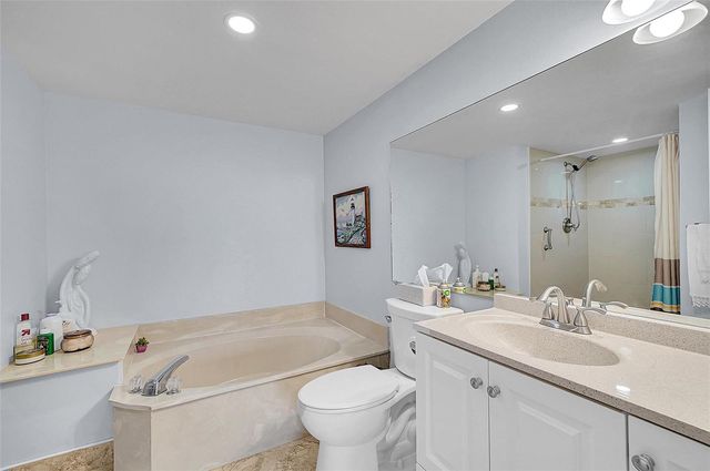 2521 NW 104th Avenue 402, Sunrise, FL 33322