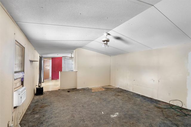 750 County Road 6471, Dayton, TX 77535