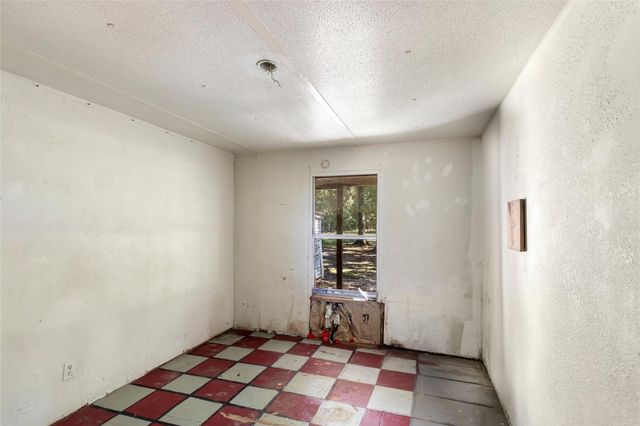 750 County Road 6471, Dayton, TX 77535