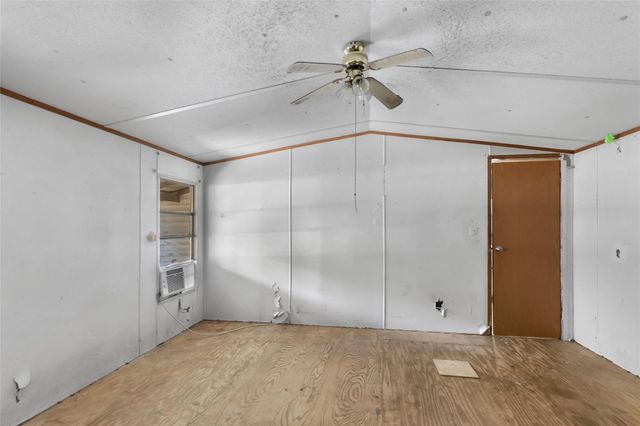 750 County Road 6471, Dayton, TX 77535