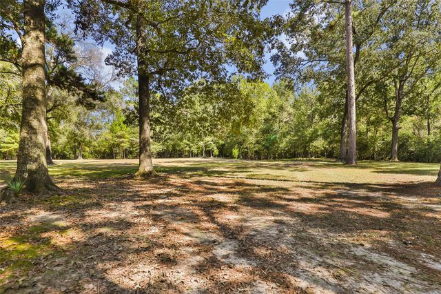 750 County Road 6471, Dayton, TX 77535