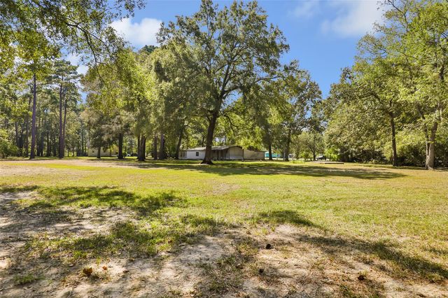 750 County Road 6471, Dayton, TX 77535