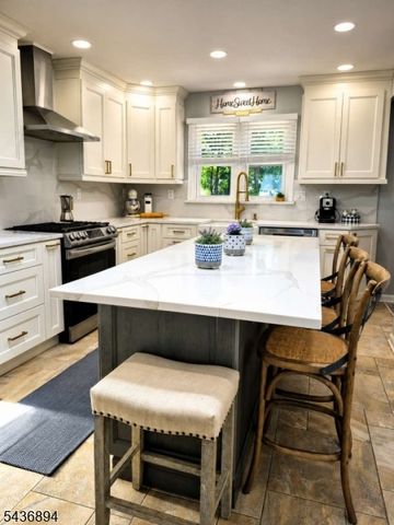 286 N Livingston Ave, Livingston Twp., NJ 07039