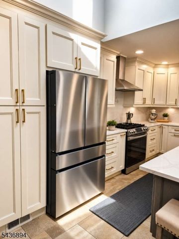 286 N Livingston Ave, Livingston Twp., NJ 07039