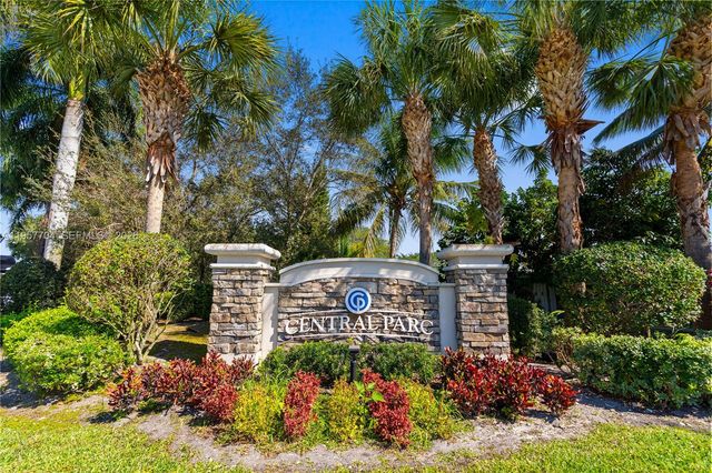 5701 NW 47th Ave, Tamarac, FL 33319