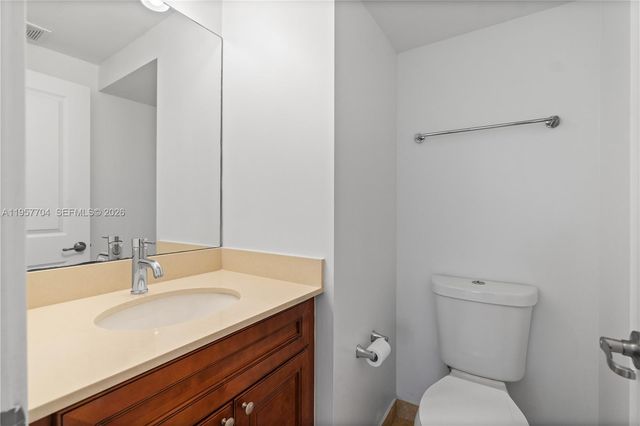 5701 NW 47th Ave, Tamarac, FL 33319