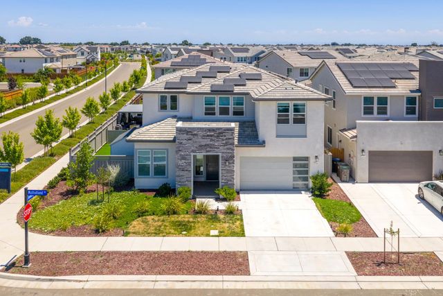 3483 Mulholland Dr, Lathrop, CA 95330