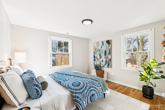 9059 3rd Avenue NW, Seattle, WA 98117