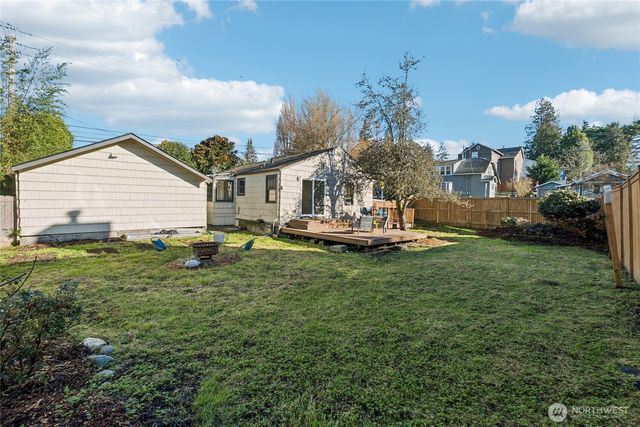 9059 3rd Avenue NW, Seattle, WA 98117
