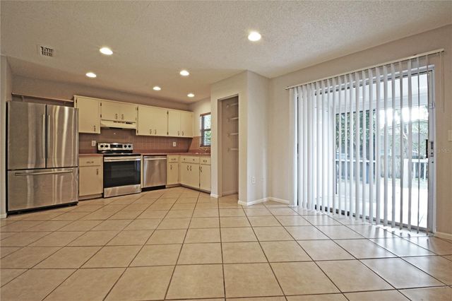 620 PENT STREET, Tarpon Springs, FL 34689