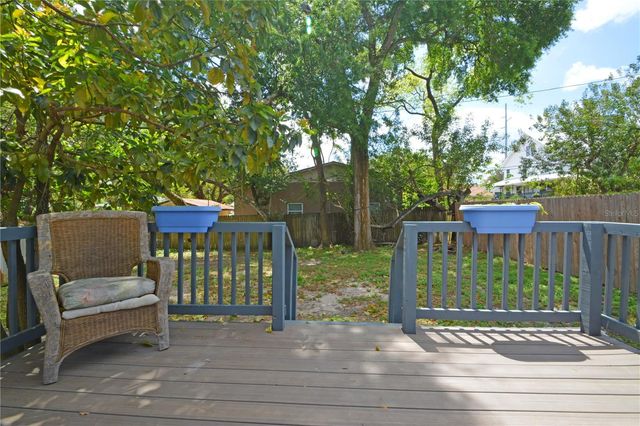 620 PENT STREET, Tarpon Springs, FL 34689