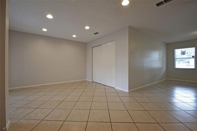 620 PENT STREET, Tarpon Springs, FL 34689