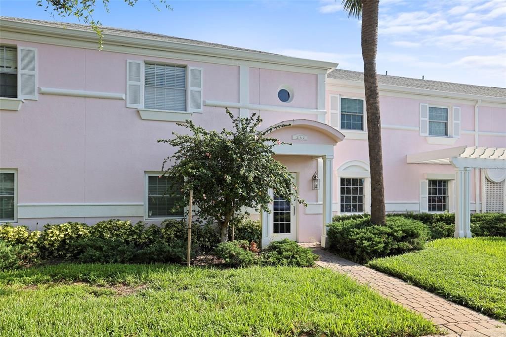 247 POMPANO DRIVE SE B, St Petersburg, FL 33705