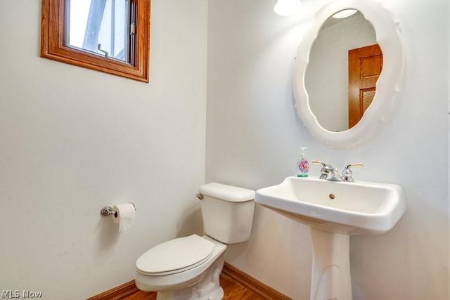 4700 Barnsleigh Drive, Bath, OH 44333