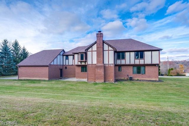 4700 Barnsleigh Drive, Bath, OH 44333