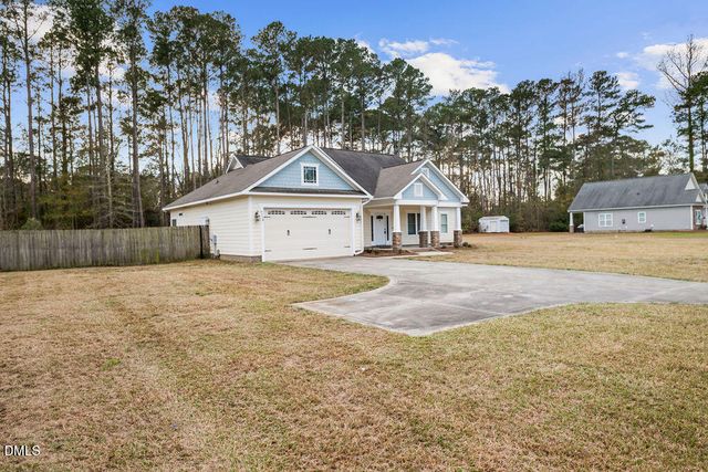 9114 Clinton Road, Autryville, NC 28318