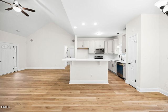 9114 Clinton Road, Autryville, NC 28318