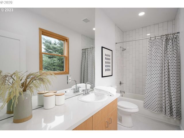 7741 Se lambert St, Portland, OR 97206