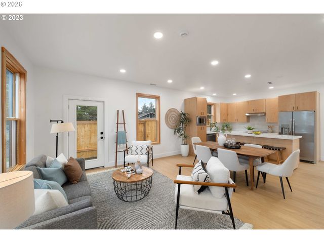 7741 Se lambert St, Portland, OR 97206