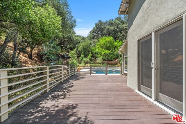 24753 Mulholland Highway, Calabasas, CA 91302