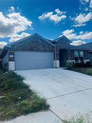 218 Sickle LOOP, Kyle, TX 78640