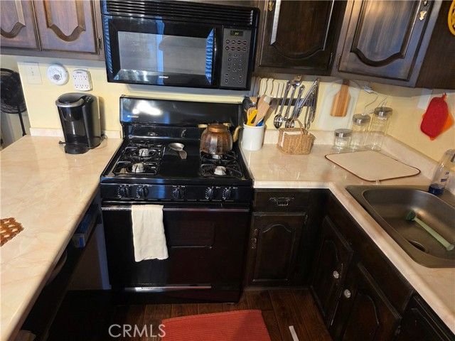 32826 Truman Lane, Running Springs, CA 92382