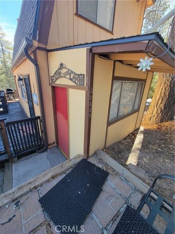 32826 Truman Lane, Running Springs, CA 92382