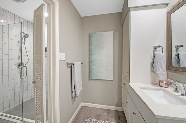 11512 Tin Cup DR 201, Austin, TX 78750