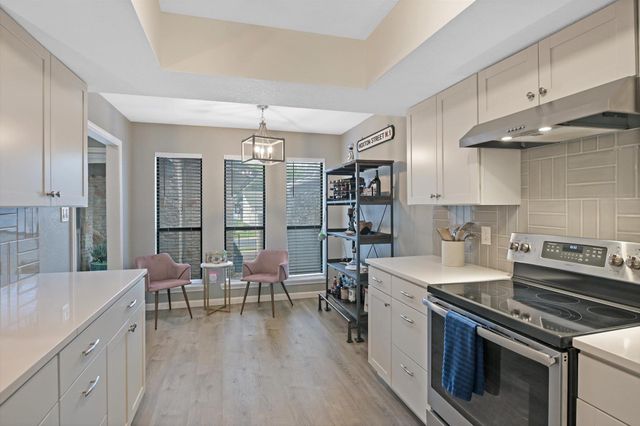 11512 Tin Cup DR 201, Austin, TX 78750