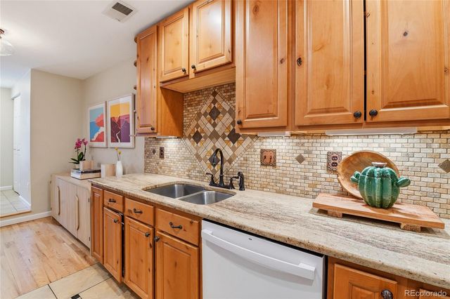 8464 Everett Way B, Arvada, CO 80005
