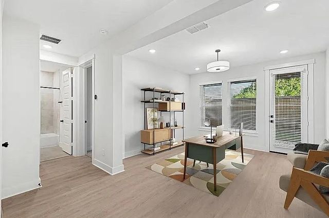 16046 Mason Run Drive, Houston, TX 77079