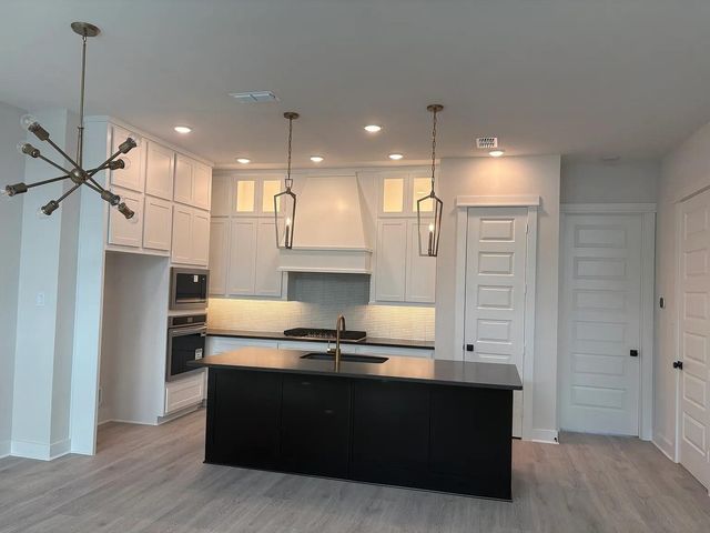 16046 Mason Run Drive, Houston, TX 77079