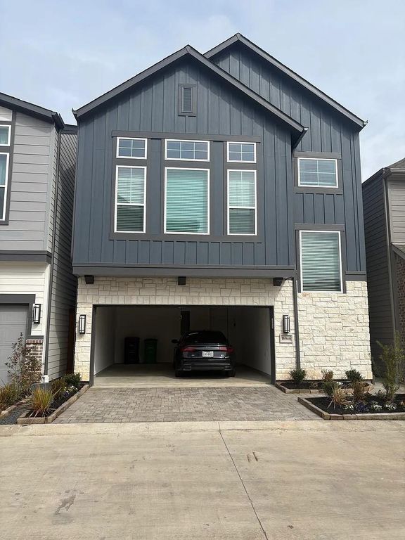 16046 Mason Run Drive, Houston, TX 77079