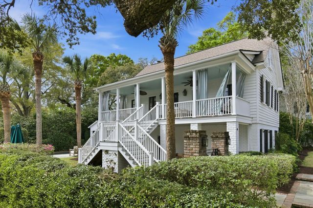 207 Pitt Street, Mount Pleasant, SC 29464