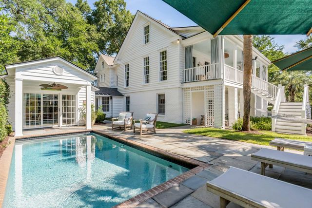 207 Pitt Street, Mount Pleasant, SC 29464