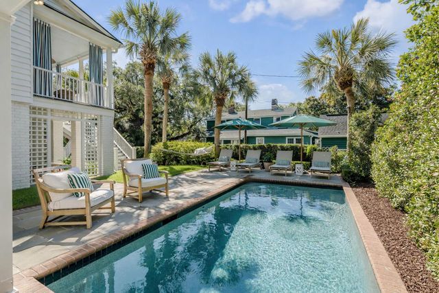 207 Pitt Street, Mount Pleasant, SC 29464