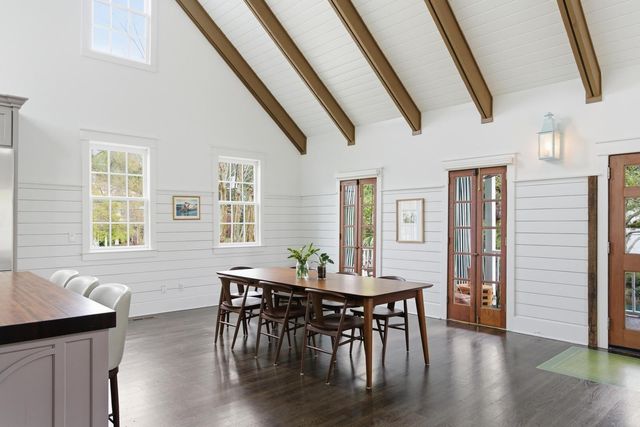 207 Pitt Street, Mount Pleasant, SC 29464