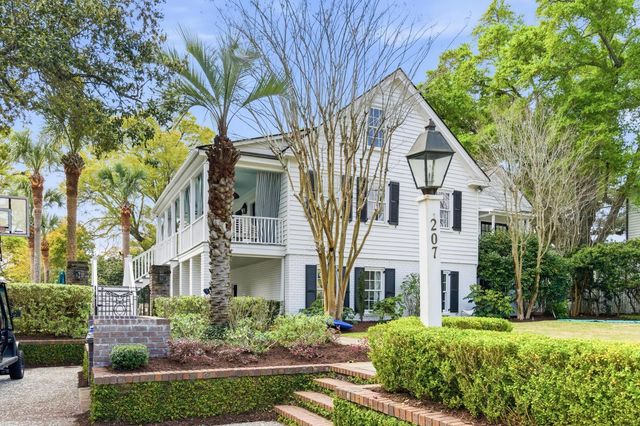 207 Pitt Street, Mount Pleasant, SC 29464