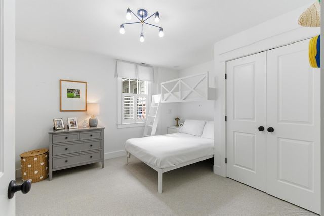 207 Pitt Street, Mount Pleasant, SC 29464