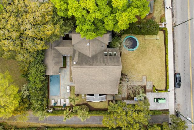 207 Pitt Street, Mount Pleasant, SC 29464