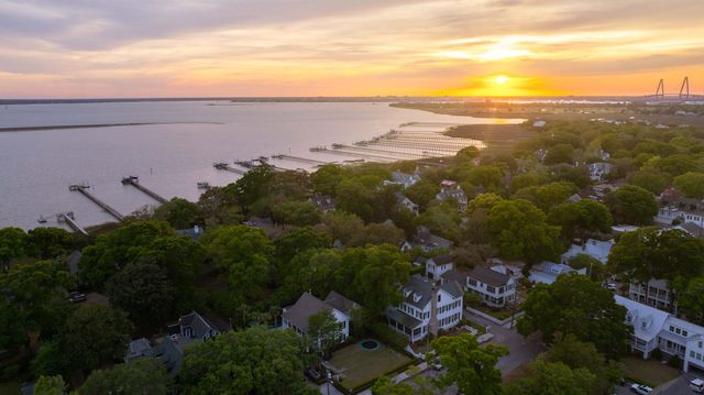 207 Pitt Street, Mount Pleasant, SC 29464