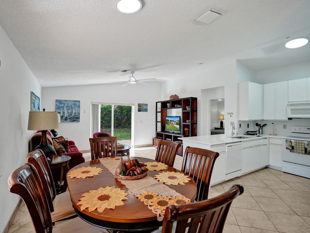 1245 SW 46th Way, Deerfield Beach, FL 33442